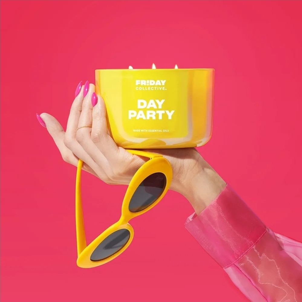 Yankee Friday Collective Day Party 3 Wick Candle Citrus Scent 13.5 oz NEW1